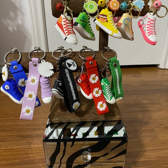 Key chain - Picture 2 of 10
